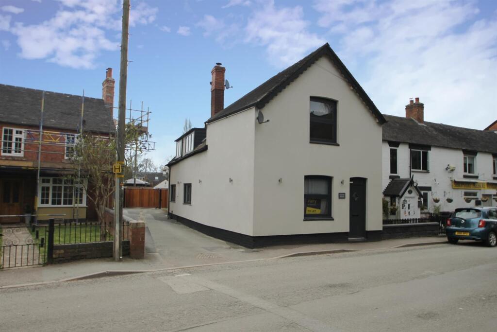 4 bed Semi Detached for rent in Minsterley. From Roger Parry & Partners - Shrewsbury 4 bed Semi Detached for rent in Minsterley. From Roger Parry & Partners - Shrewsbury