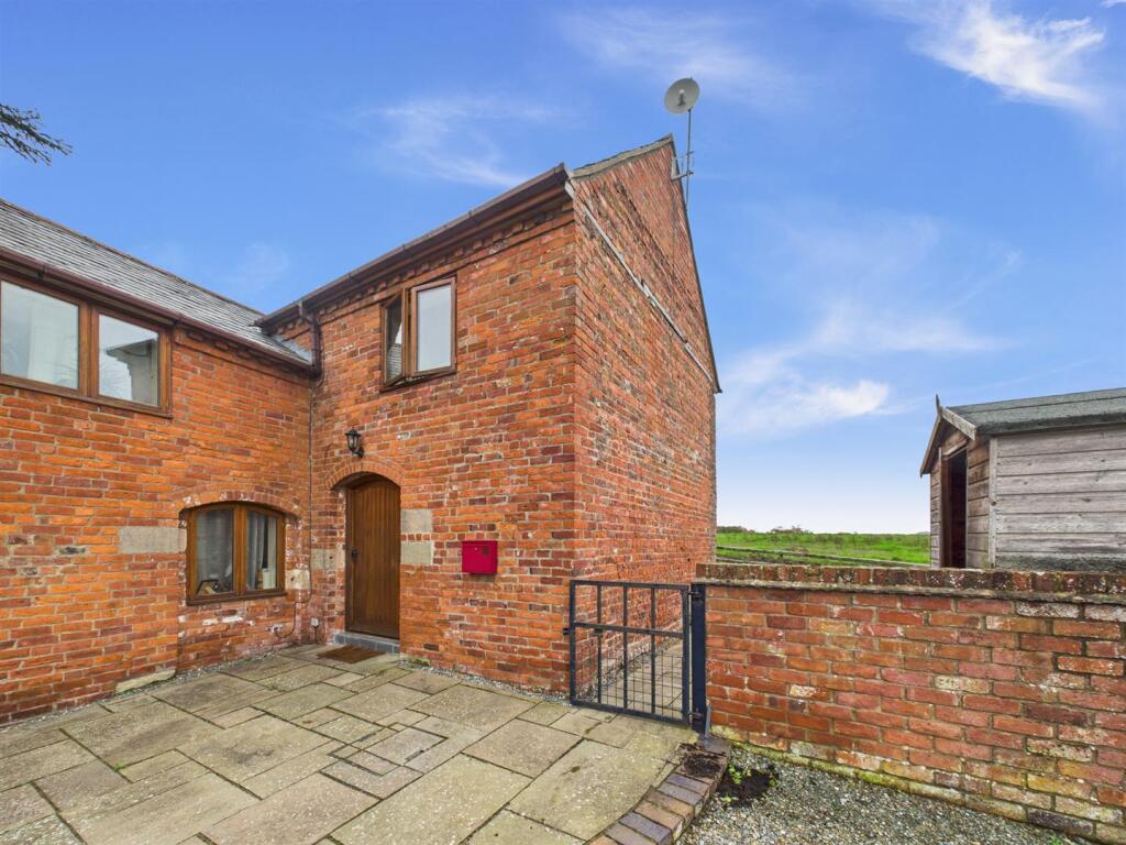3 bed Barn Conversion for rent in Oswestry. From Roger Parry & Partners - Shrewsbury 3 bed Barn Conversion for rent in Oswestry. From Roger Parry & Partners - Shrewsbury