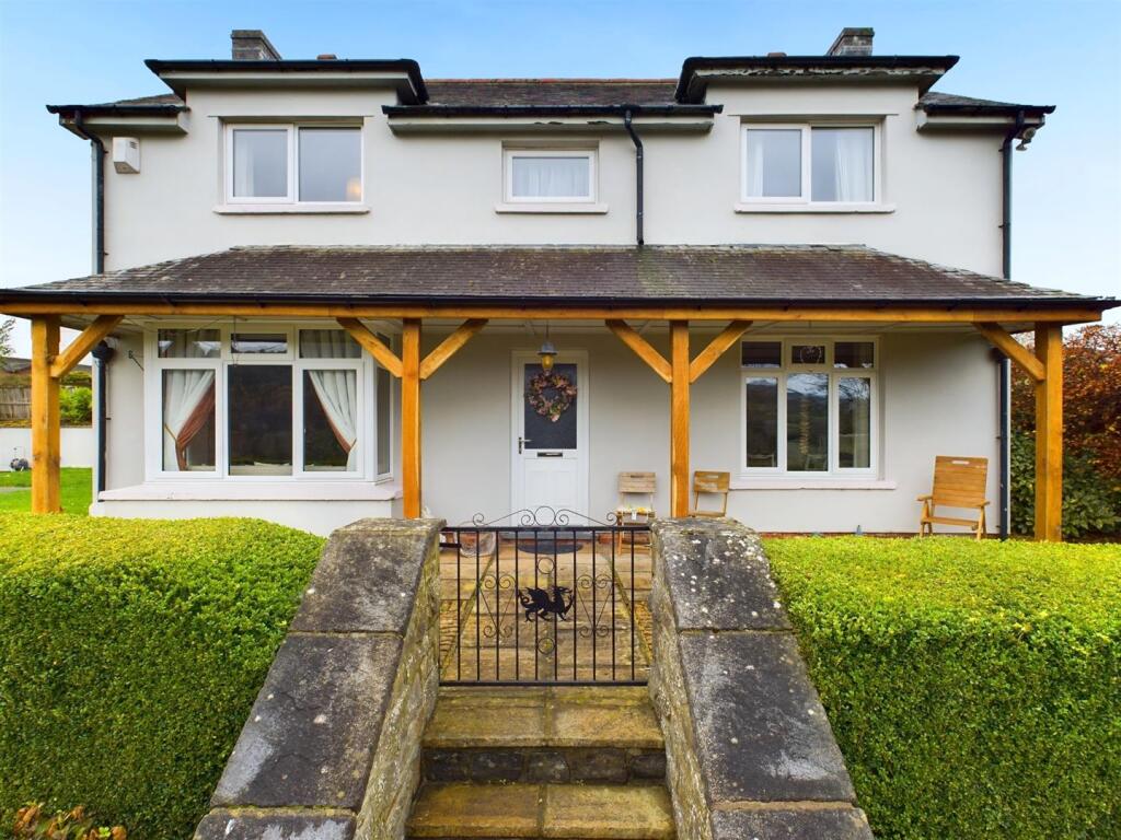 3 bed Detached for rent in Caersws. From Roger Parry & Partners - Shrewsbury