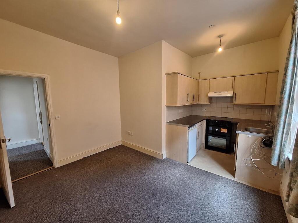1 bed 1st Floor Flat for rent in Y Trallwng. From Roger Parry & Partners - Shrewsbury 1 bed 1st Floor Flat for rent in Y Trallwng. From Roger Parry & Partners - Shrewsbury
