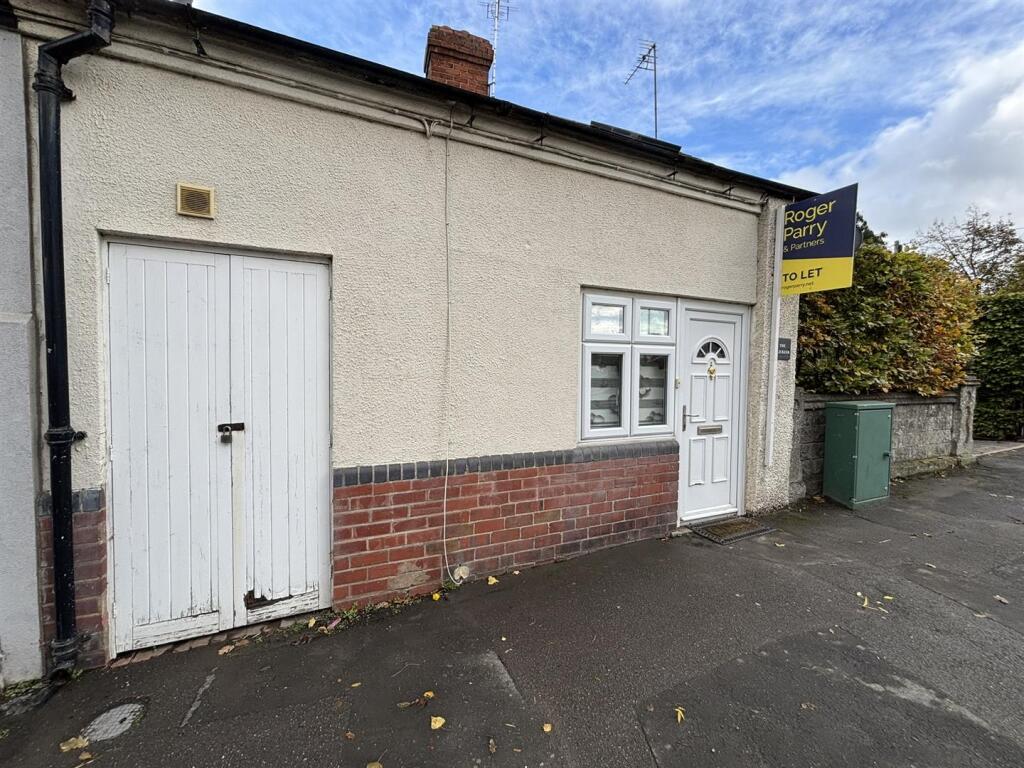 1 bed End of Terrace for rent in Pontesbury. From Roger Parry & Partners - Shrewsbury