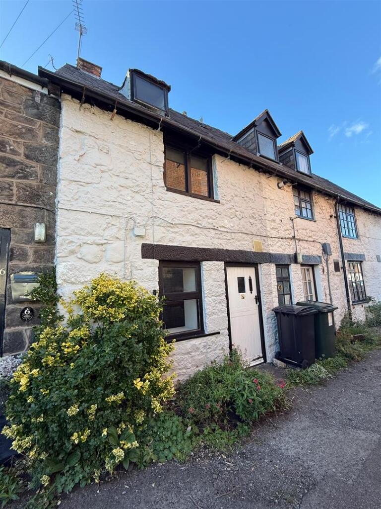 1 bed Mid Terraced House for rent in Croesowallt. From Roger Parry & Partners - Shrewsbury