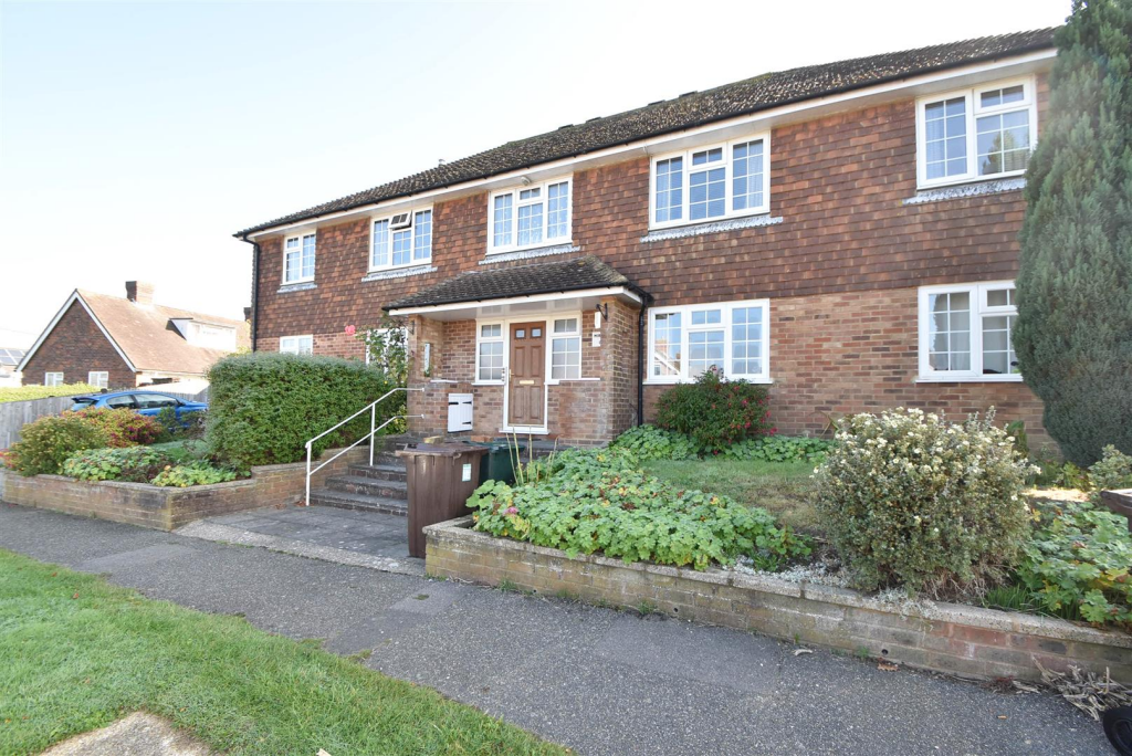 2 bed Apartment for rent in Battle. From Rush Witt & Wilson - St.Leonards-on-sea