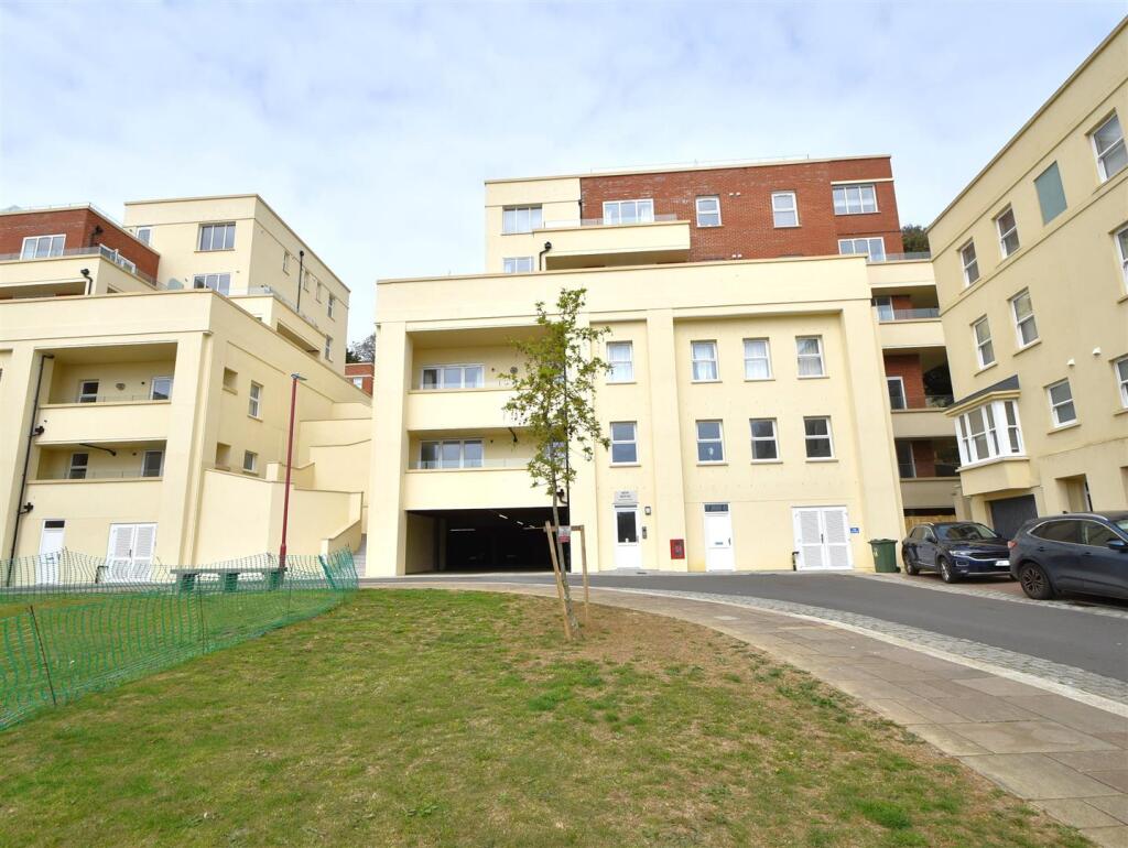 2 bed Apartment for rent in Hastings. From Rush Witt & Wilson - St.Leonards-on-sea