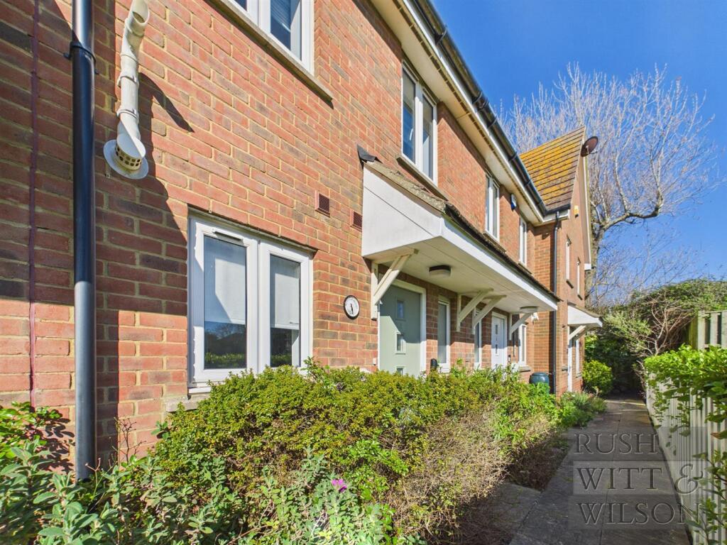 2 bed Detached for rent in Camber. From Rush Witt & Wilson - St.Leonards-on-sea