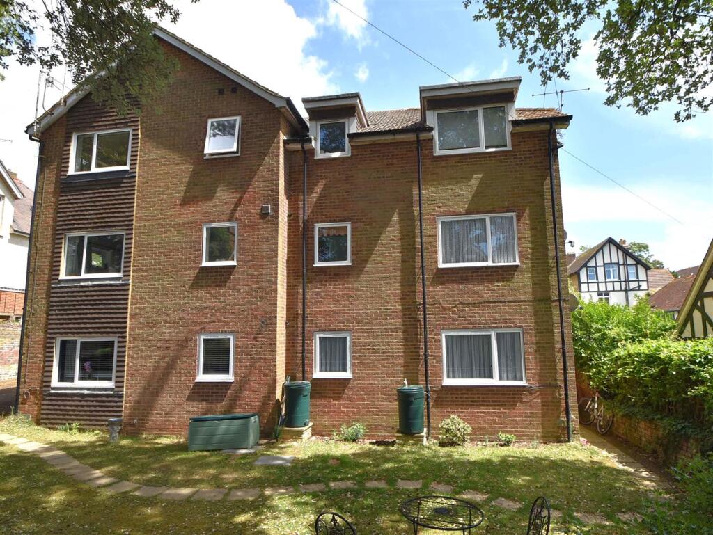 2 bed 1st Floor Flat for rent in Hastings. From Rush Witt & Wilson - St.Leonards-on-sea 2 bed 1st Floor Flat for rent in Hastings. From Rush Witt & Wilson - St.Leonards-on-sea