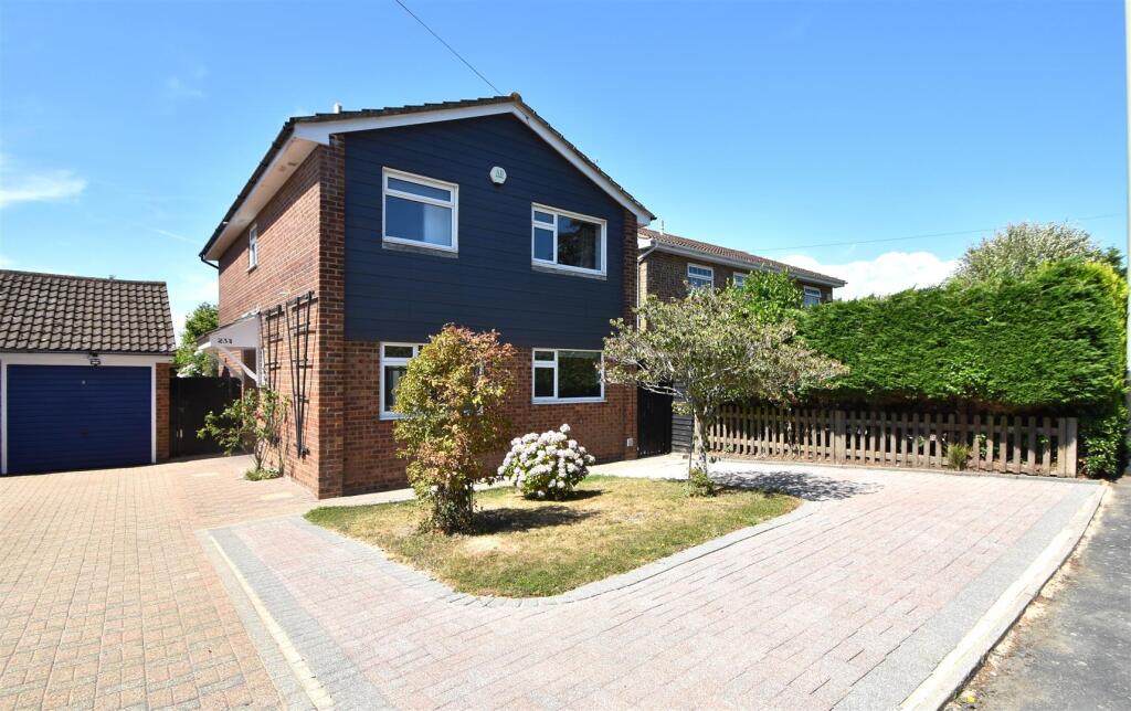 3 bed Detached for rent in Hastings. From Rush Witt & Wilson - St.Leonards-on-sea