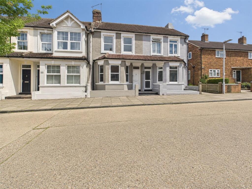 2 bed Mid Terraced House for rent in Lunsford's Cross. From Rush Witt & Wilson - St.Leonards-on-sea 2 bed Mid Terraced House for rent in Lunsford's Cross. From Rush Witt & Wilson - St.Leonards-on-sea