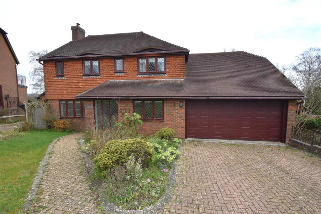 4 bed Detached for rent in Robertsbridge. From Rush Witt & Wilson - St.Leonards-on-sea