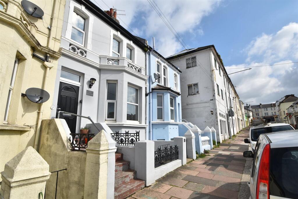 3 bed Annexe for rent in Hastings. From Rush Witt & Wilson - St.Leonards-on-sea 3 bed Annexe for rent in Hastings. From Rush Witt & Wilson - St.Leonards-on-sea