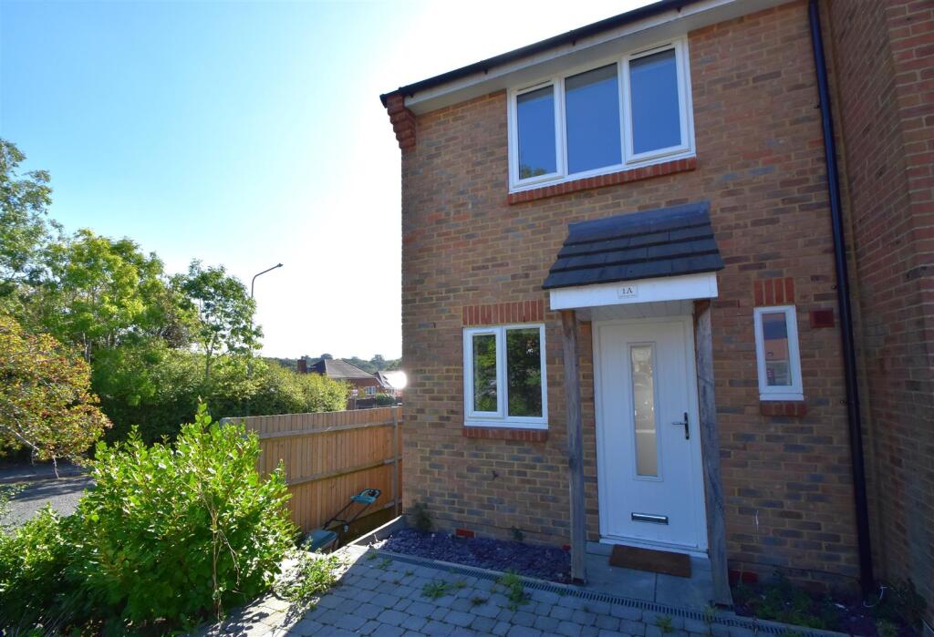 2 bed Detached for rent in Telham. From Rush Witt & Wilson - St.Leonards-on-sea