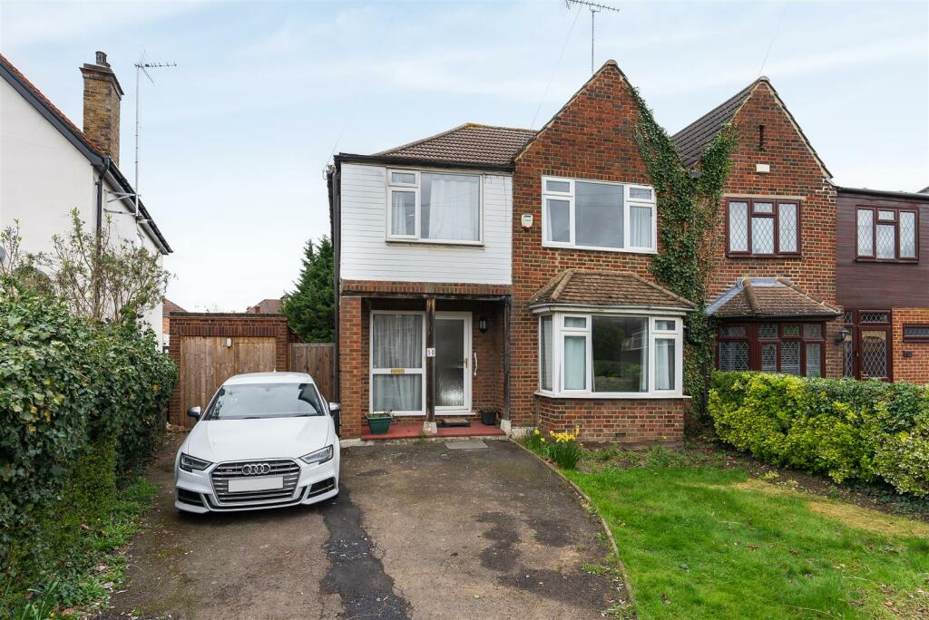 3 bed Semi-Detached House for rent in West Drayton. From R.Whitley and Co