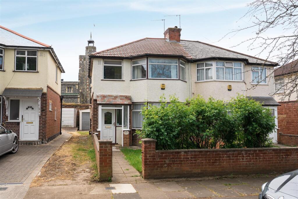 3 bed Semi Detached for rent in West Drayton. From R.Whitley and Co