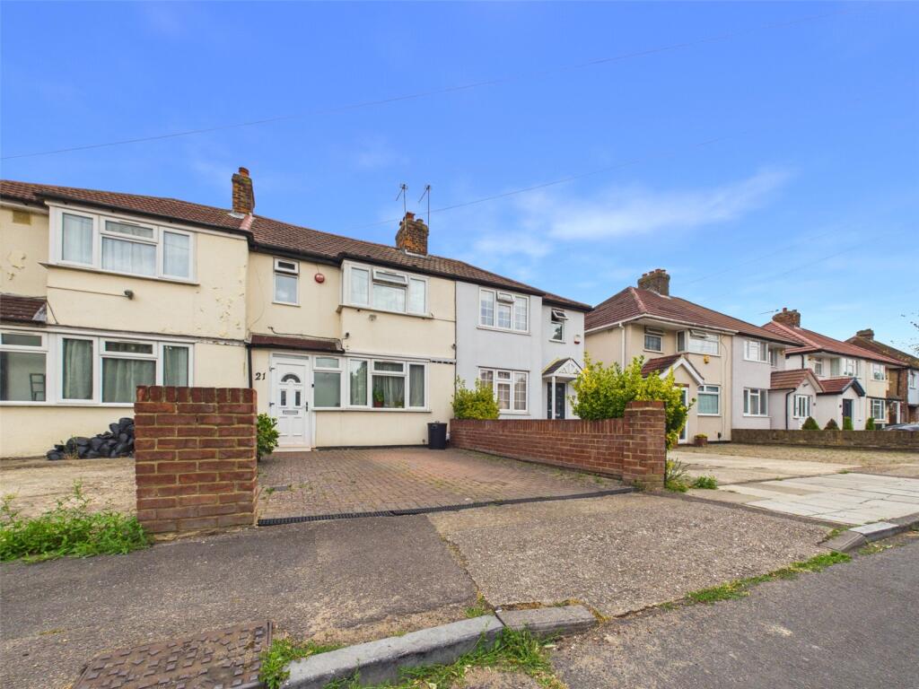 3 bed Mid Terraced House for rent in West Drayton. From R.Whitley and Co