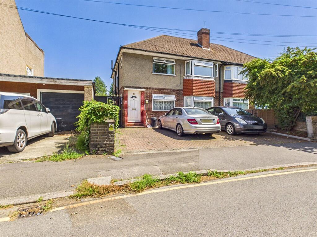 4 bed Annexe for rent in Hayes. From R.Whitley and Co
