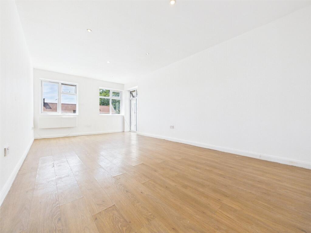 2 bed Apartment for rent in West Drayton. From R.Whitley and Co