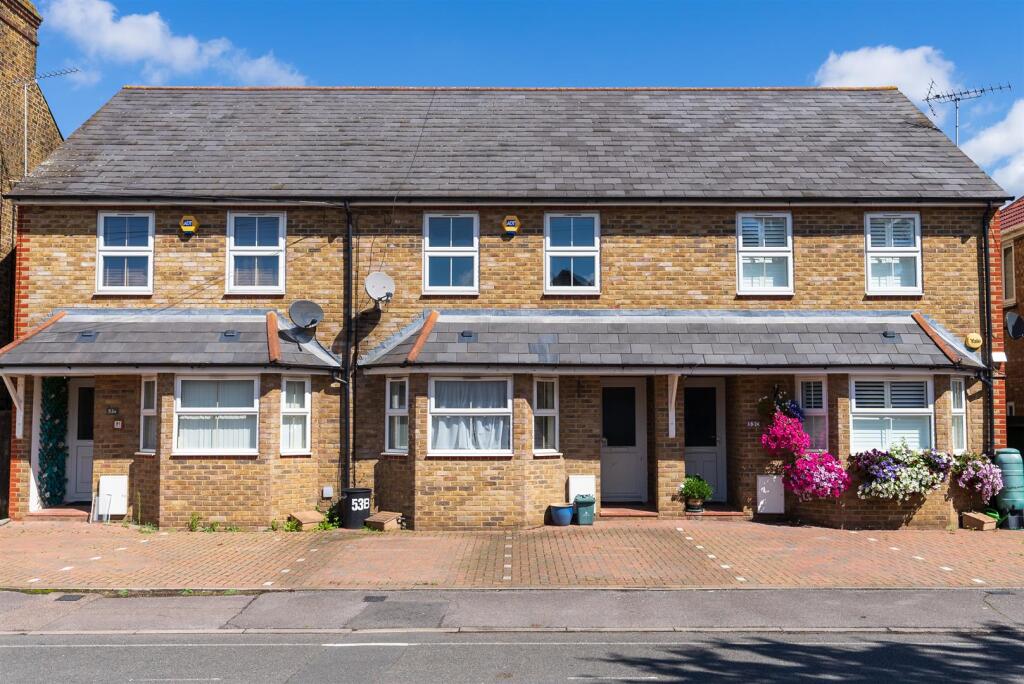 3 bed Mid Terraced House for rent in West Drayton. From R.Whitley and Co