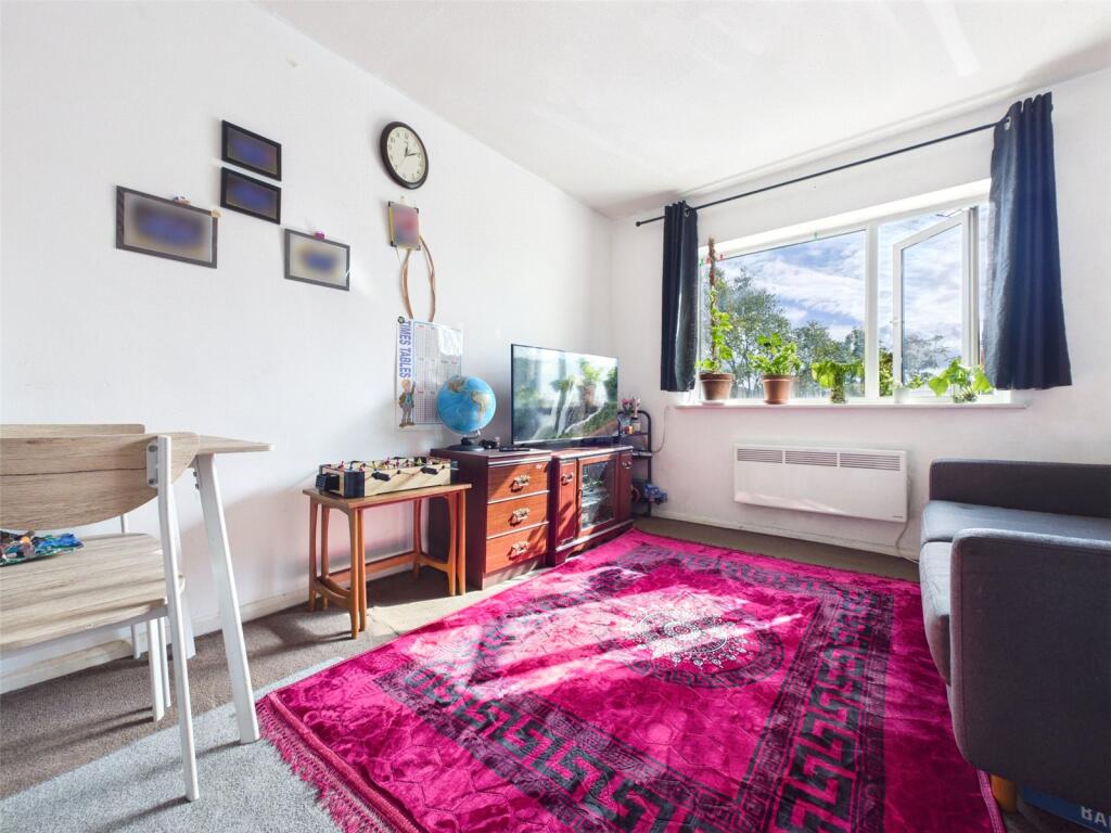 1 bed Apartment for rent in Northolt. From R.Whitley and Co 1 bed Apartment for rent in Northolt. From R.Whitley and Co