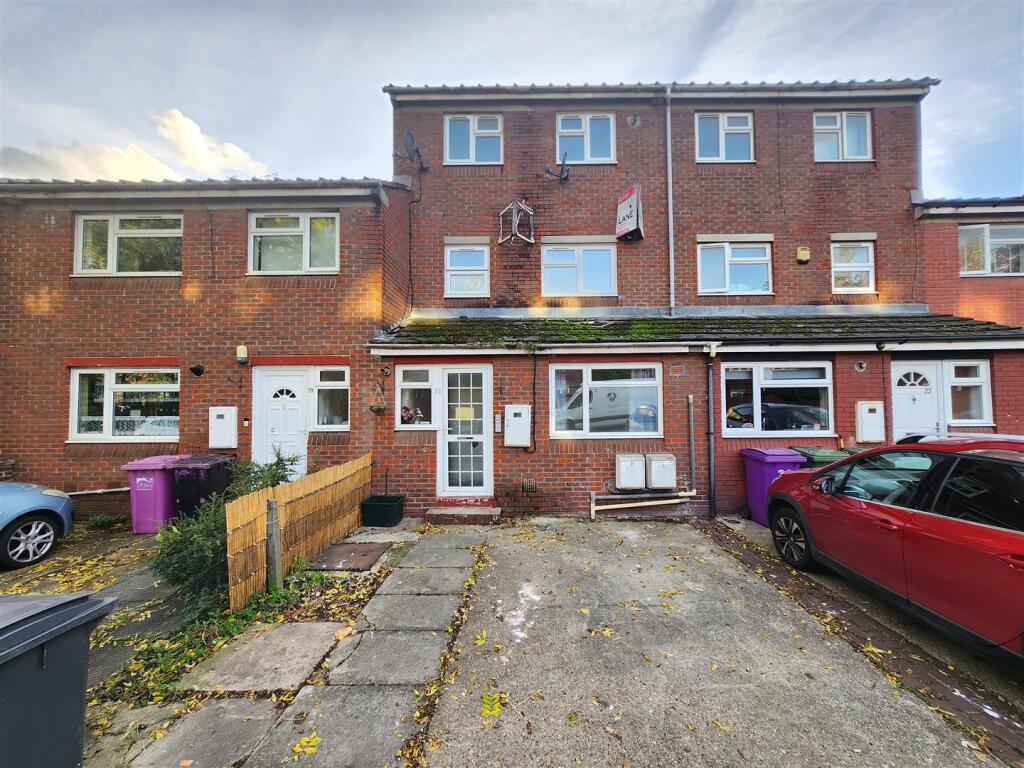 1 bed 1st Floor Flat for rent in Bow. From Sandra Davidson - Redbridge