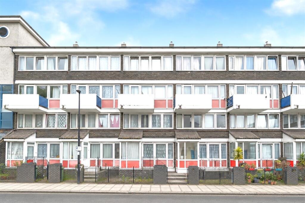 3 bed 1st Floor Flat for rent in London. From Sandra Davidson - Redbridge 3 bed 1st Floor Flat for rent in London. From Sandra Davidson - Redbridge