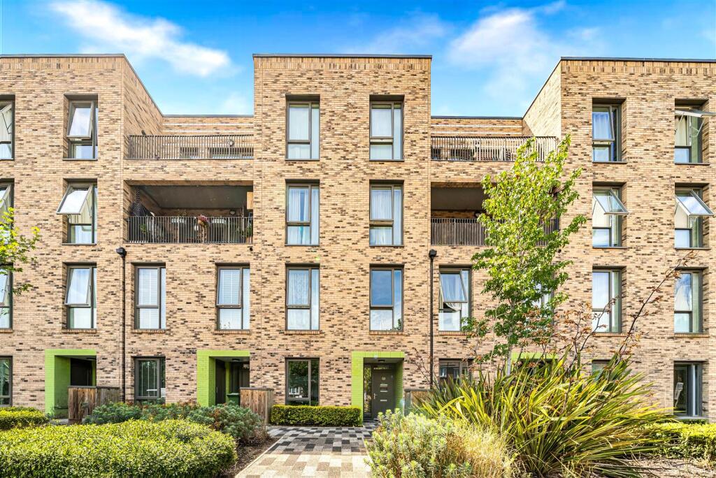 3 bed Annexe for rent in London. From Sandra Davidson - Redbridge 3 bed Annexe for rent in London. From Sandra Davidson - Redbridge