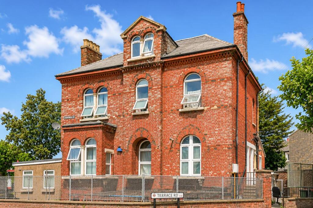 1 bed 1st Floor Flat for rent in West Ham. From Sandra Davidson - Redbridge