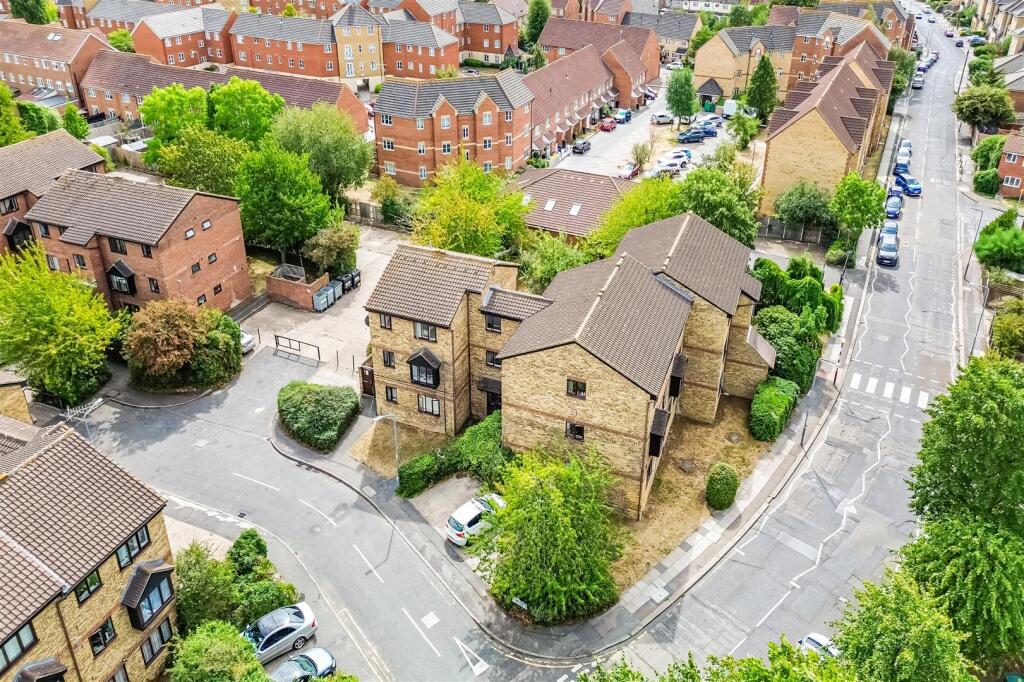 0 bed 1st Floor Flat for rent in Romford. From Sandra Davidson - Redbridge