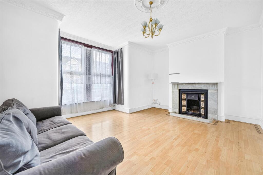 2 bed Annexe for rent in Ilford. From Sandra Davidson - Redbridge 2 bed Annexe for rent in Ilford. From Sandra Davidson - Redbridge