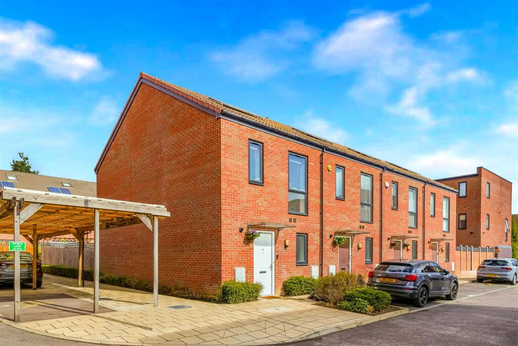 2 bed End of Terrace for rent in Ilford. From Sandra Davidson - Redbridge