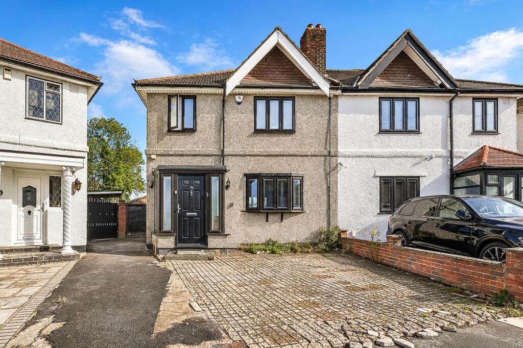 4 bed Detached for rent in Romford. From Sandra Davidson - Redbridge 4 bed Detached for rent in Romford. From Sandra Davidson - Redbridge