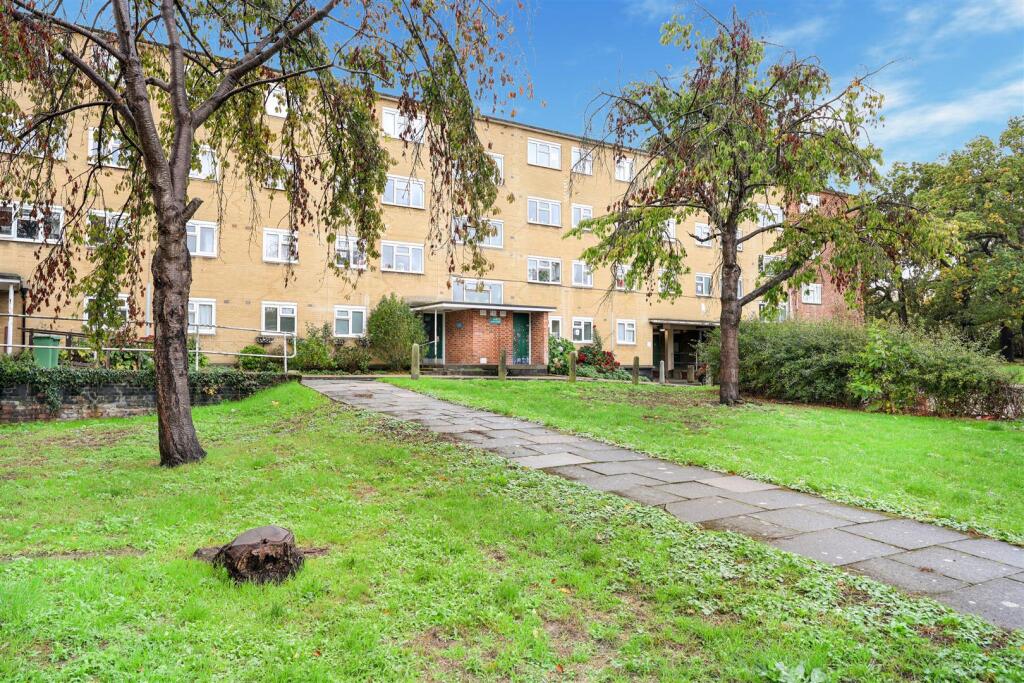 2 bed 1st Floor Flat for rent in Harlow. From Sandra Davidson - Redbridge