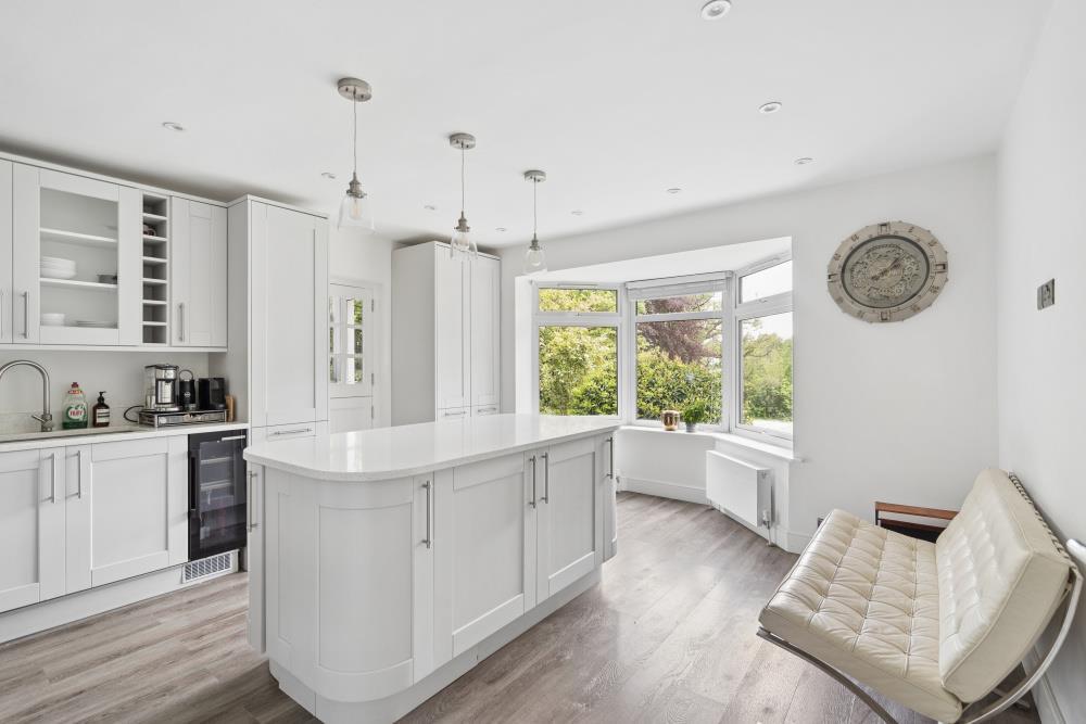 5 bed Detached for rent in Radlett. From Aitchisons - Radlett 5 bed Detached for rent in Radlett. From Aitchisons - Radlett