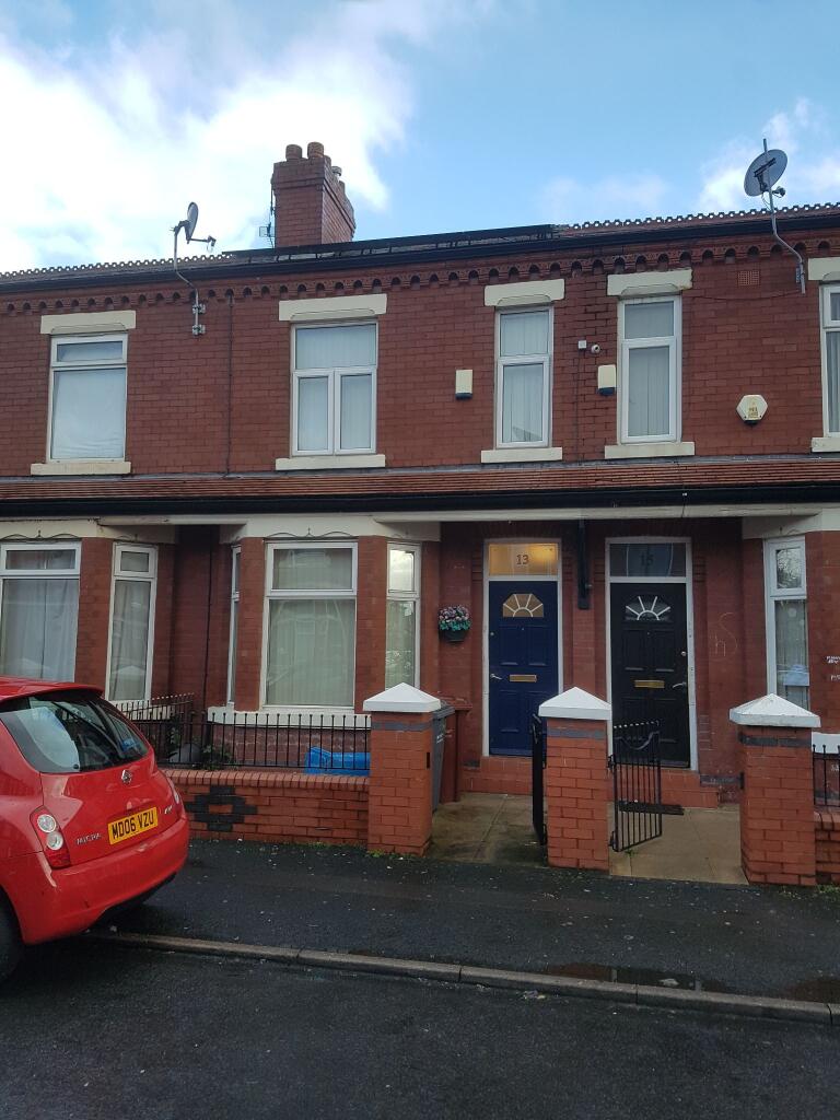 5 bed Mid Terraced House for rent in Manchester. From Ash Residential - Manchester