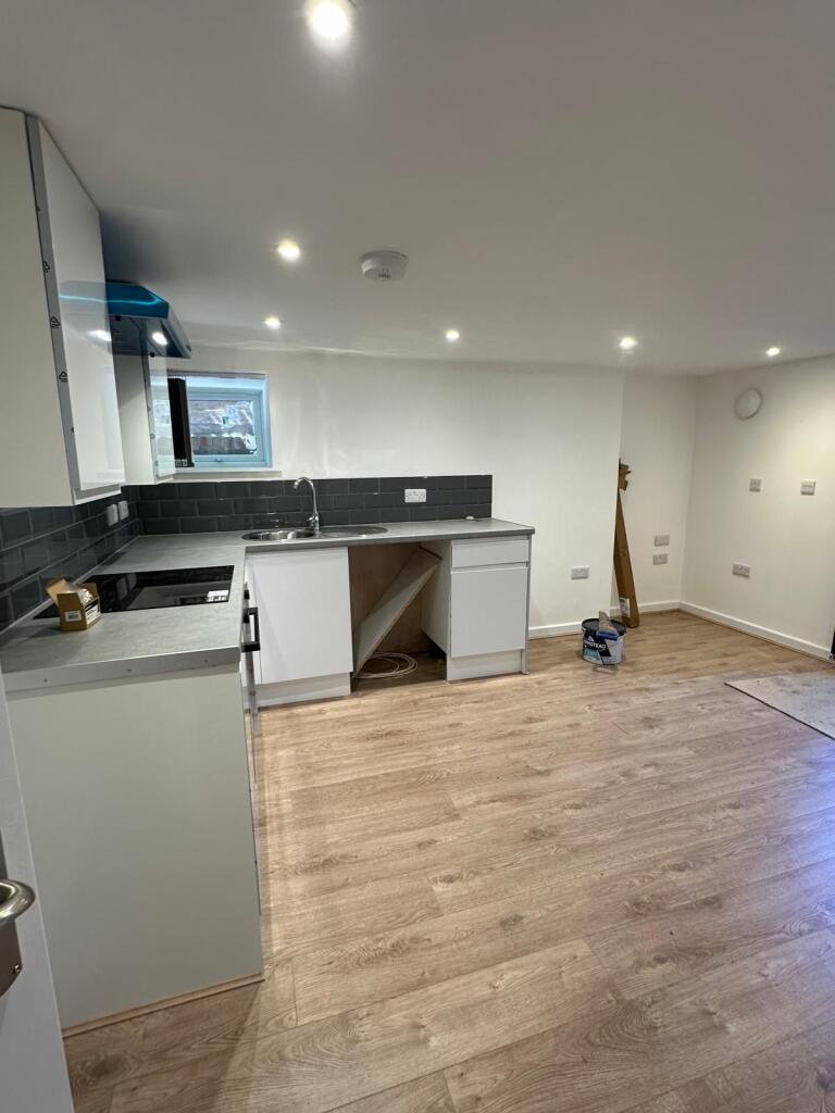 2 bed Apartment for rent in Urmston. From Ash Residential - Manchester
