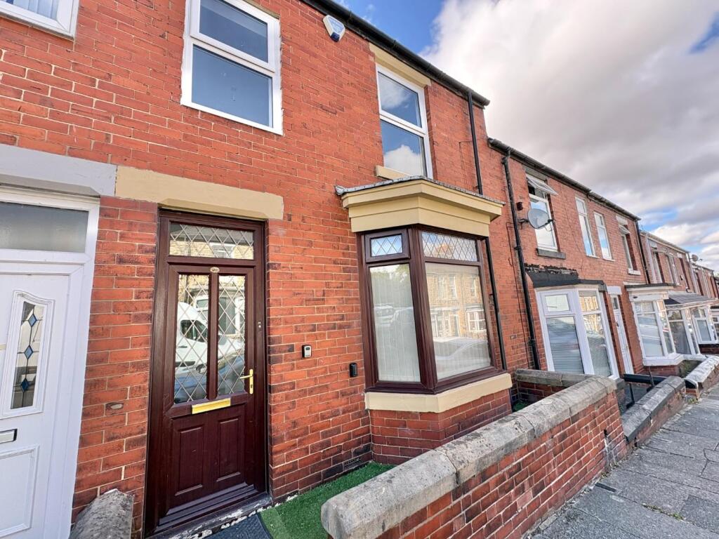 3 bed Mid Terraced House for rent in Shildon. From Robinsons - Bishop Auckland