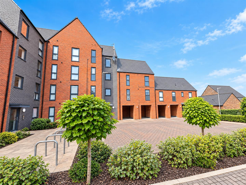 1 bed 1st Floor Flat for rent in Houghton Regis. From Robinsons - Dunstable