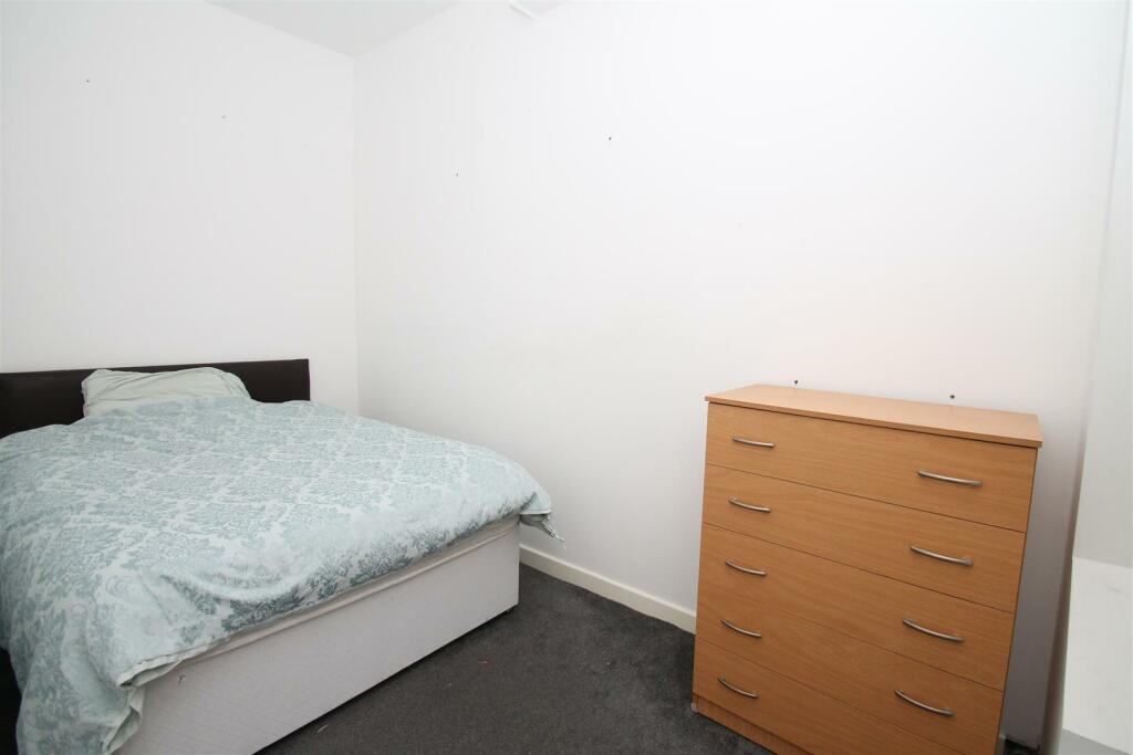 1 bed Flat for rent in London. From Anthony Webb Estate Agents - Palmers Green