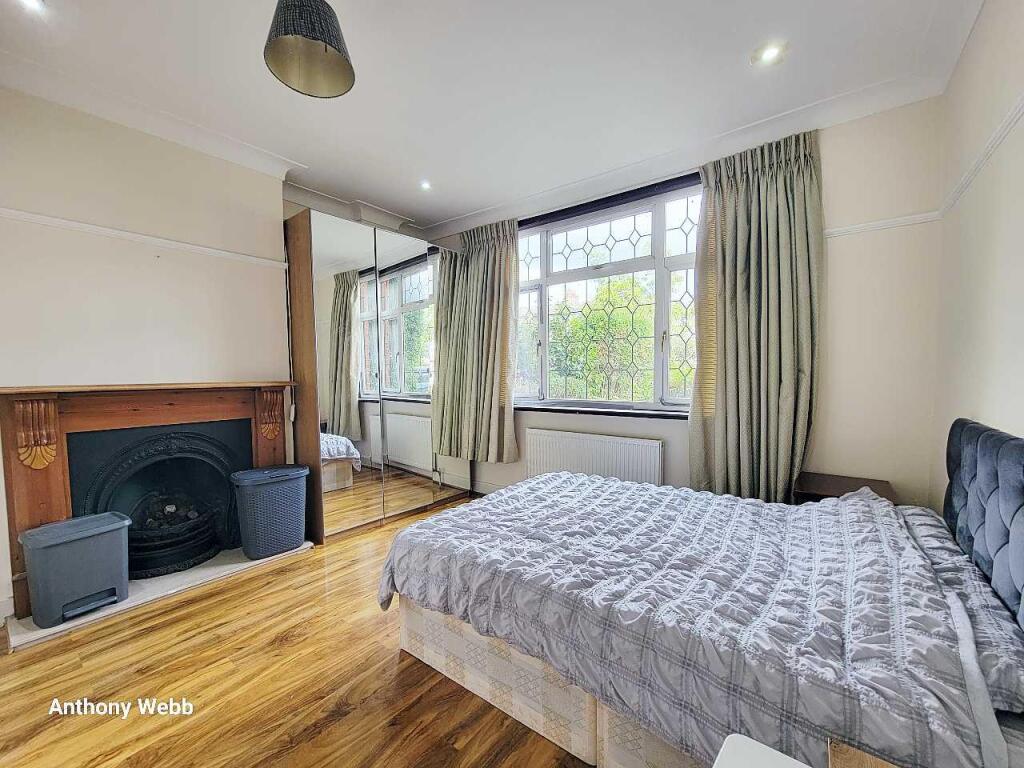 1 bed House Share for rent in Edmonton. From Anthony Webb Estate Agents - Palmers Green
