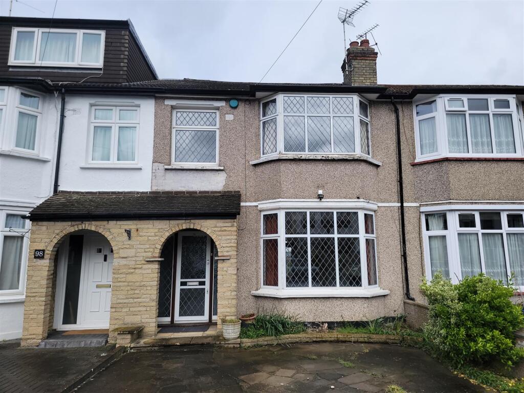 3 bed Mid Terraced House for rent in Edmonton. From Anthony Webb Estate Agents - Palmers Green