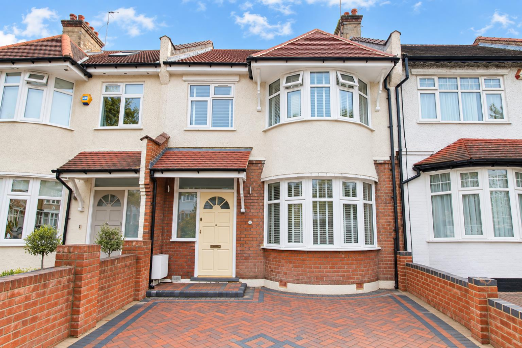 3 bed Mid Terraced House for rent in Southgate. From Anthony Webb Estate Agents - Palmers Green 3 bed Mid Terraced House for rent in Southgate. From Anthony Webb Estate Agents - Palmers Green