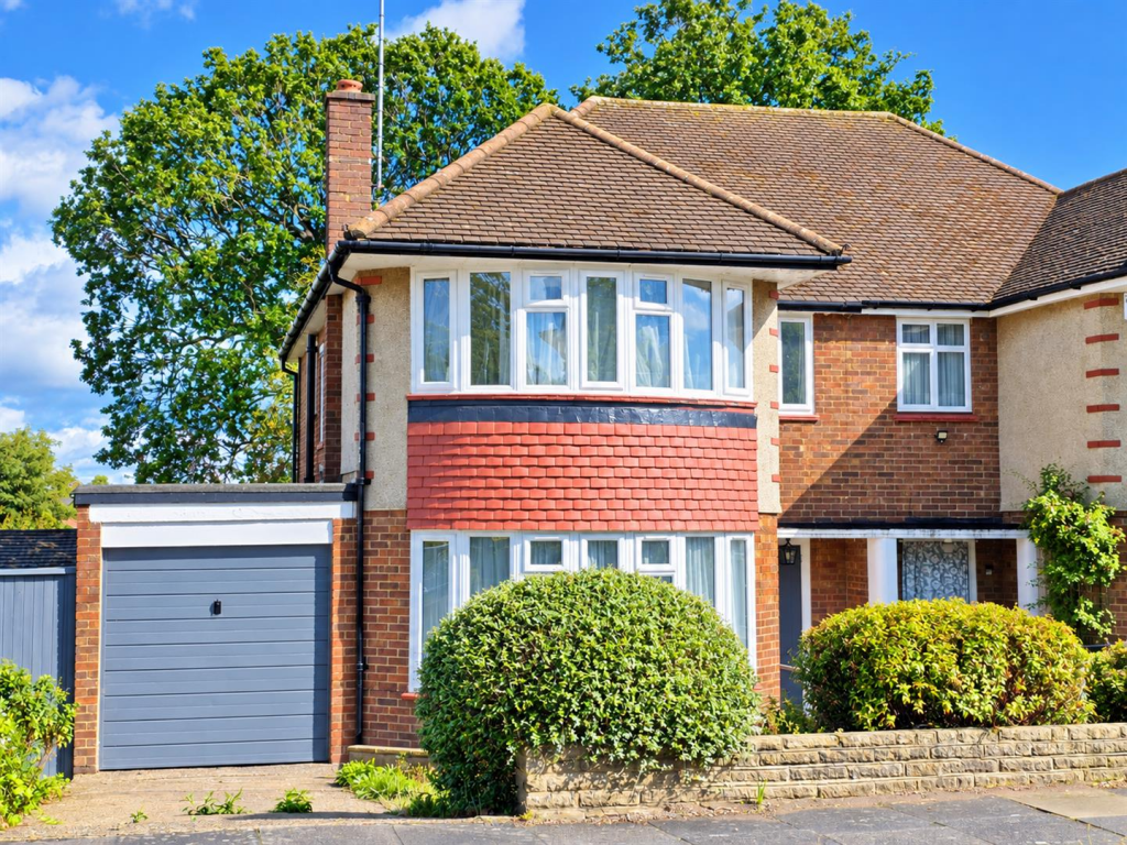 3 bed Semi Detached for rent in Southgate. From Anthony Webb Estate Agents - Palmers Green
