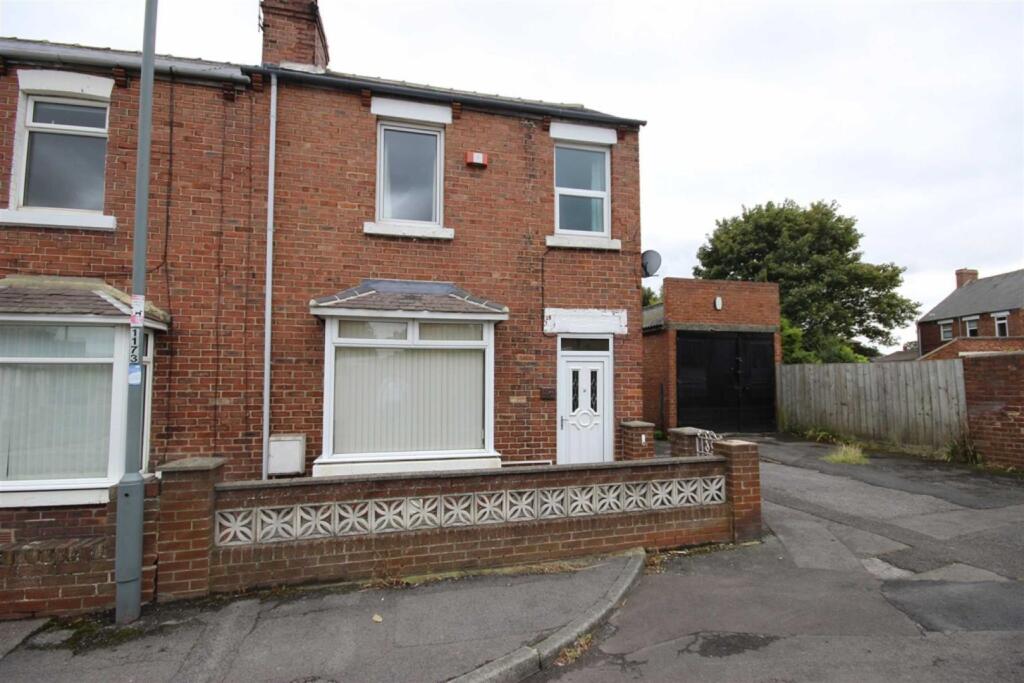 3 bed End of Terrace for rent in Durham. From Robinsons - Durham