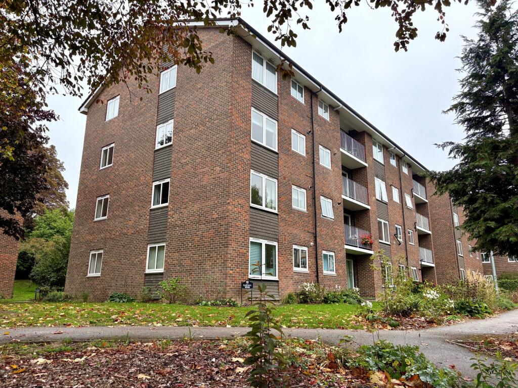2 bed 1st Floor Flat for rent in Reigate. From Robinsons - Reigate 2 bed 1st Floor Flat for rent in Reigate. From Robinsons - Reigate