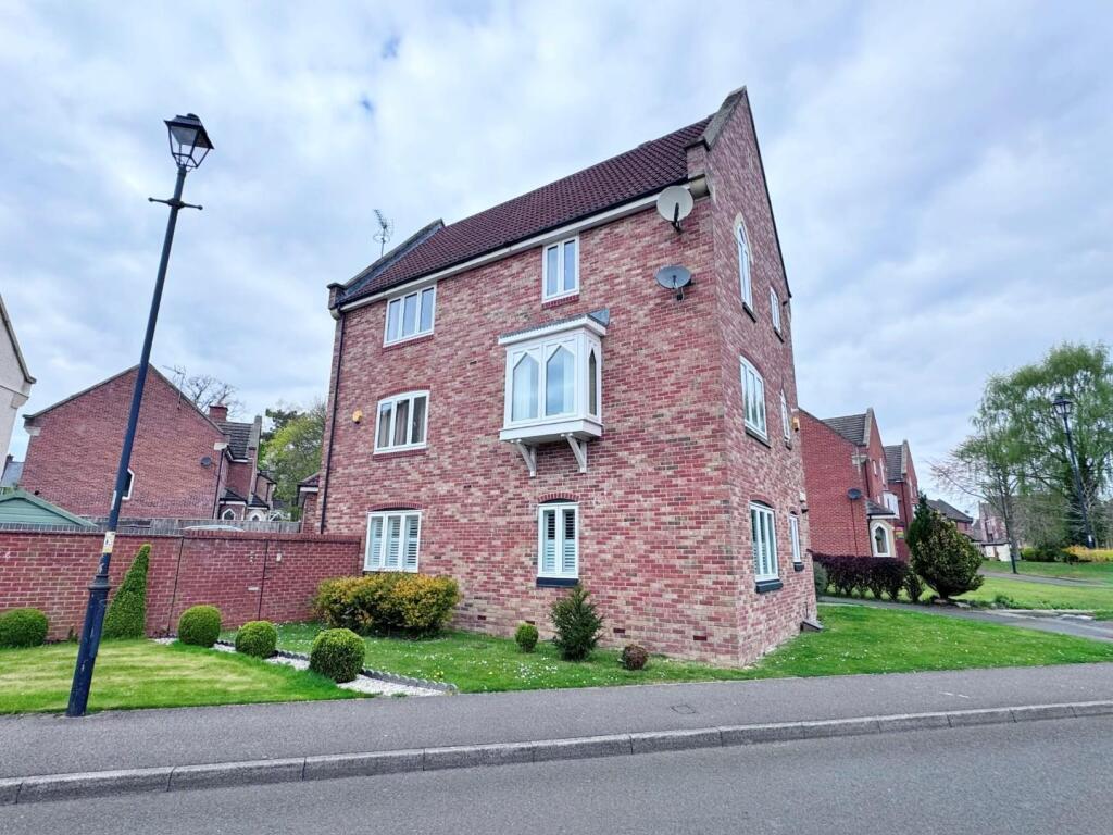 2 bed 1st Floor Flat for rent in Sedgefield. From Robinsons - Sedgefield