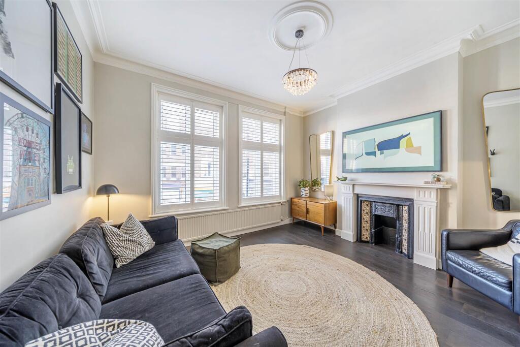 4 bed Apartment for rent in Hampstead. From TK International - Hampstead