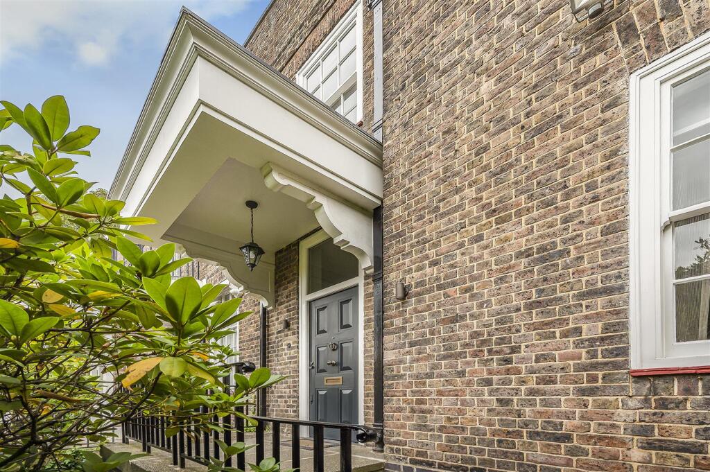 7 bed Detached for rent in Hampstead. From TK International - Hampstead