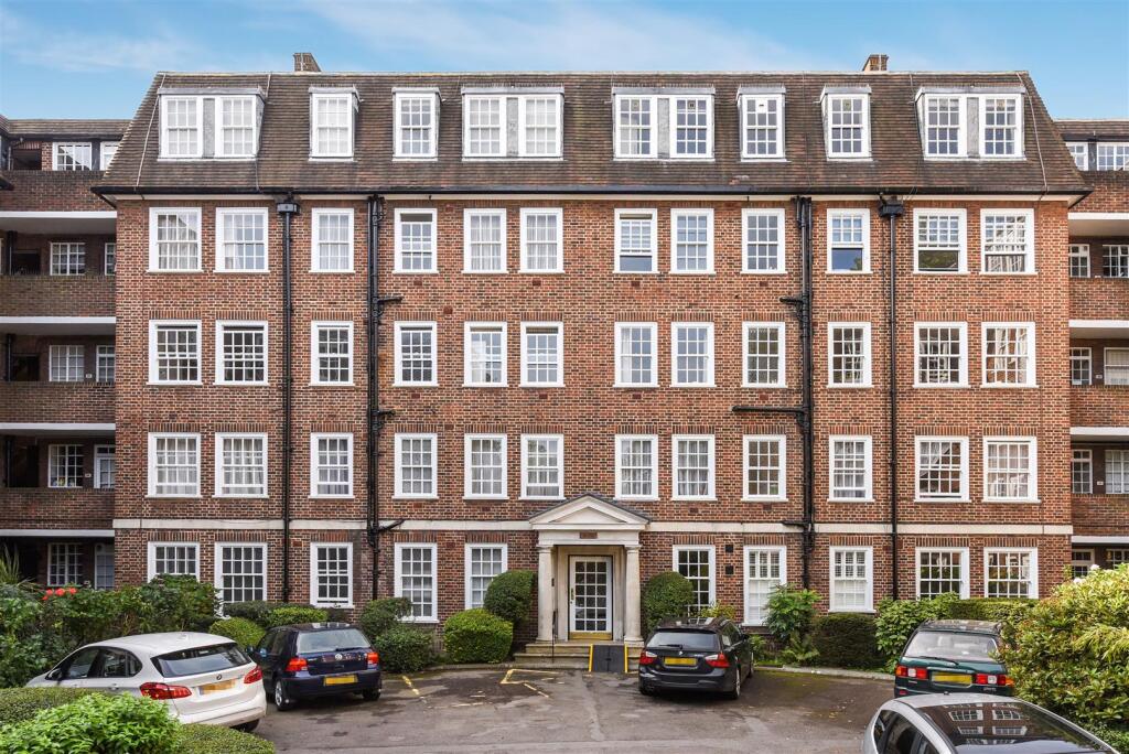1 bed 1st Floor Flat for rent in Hampstead. From TK International - Hampstead