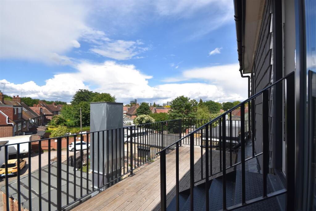 1 bed 1st Floor Flat for rent in Isleworth. From Quilliam Property Services