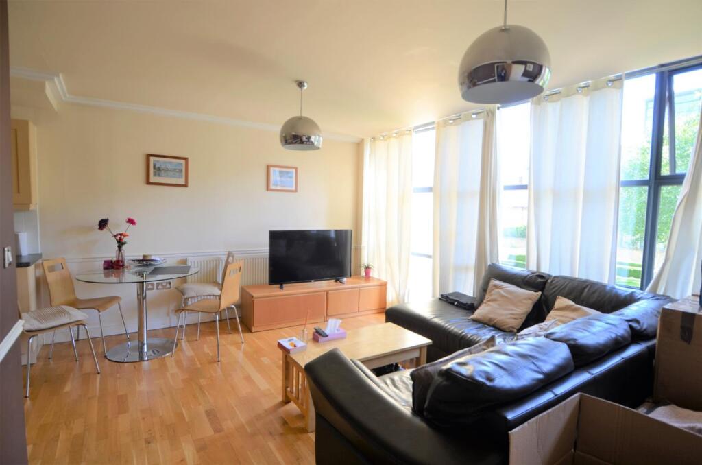 1 bed Apartment for rent in Brentford. From Quilliam Property Services 1 bed Apartment for rent in Brentford. From Quilliam Property Services