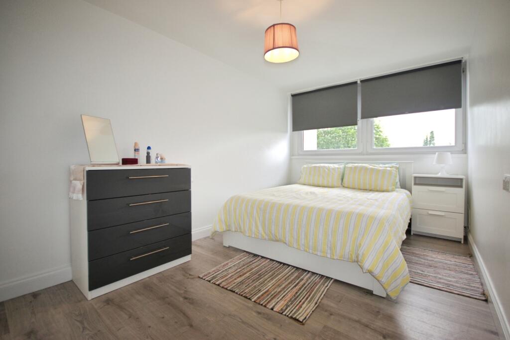 1 bed 1st Floor Flat for rent in Brentford. From Quilliam Property Services
